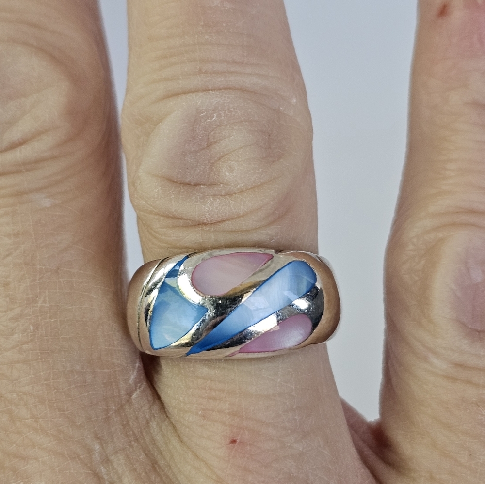 Genuine Mother of Pearl Ring in Sterling Silver Sz 6 - Picture 5 of 5